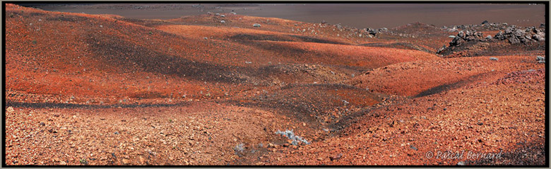 Plaine des Sables, Piton de la Fournaise au soleil rasant