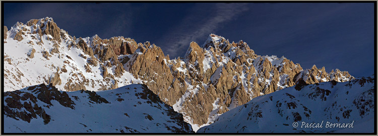 Aiguilles de Chambeyron au lever du soleil